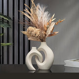 Hollow Modern Interlocking Ceramic Vase Set